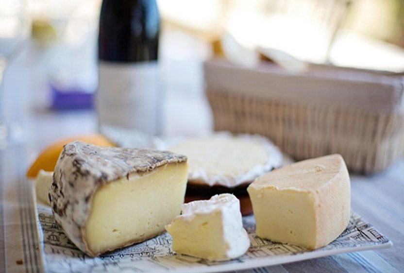 Fromages-de-Bourgogne-Hotel-Vezelay-les-Glycines